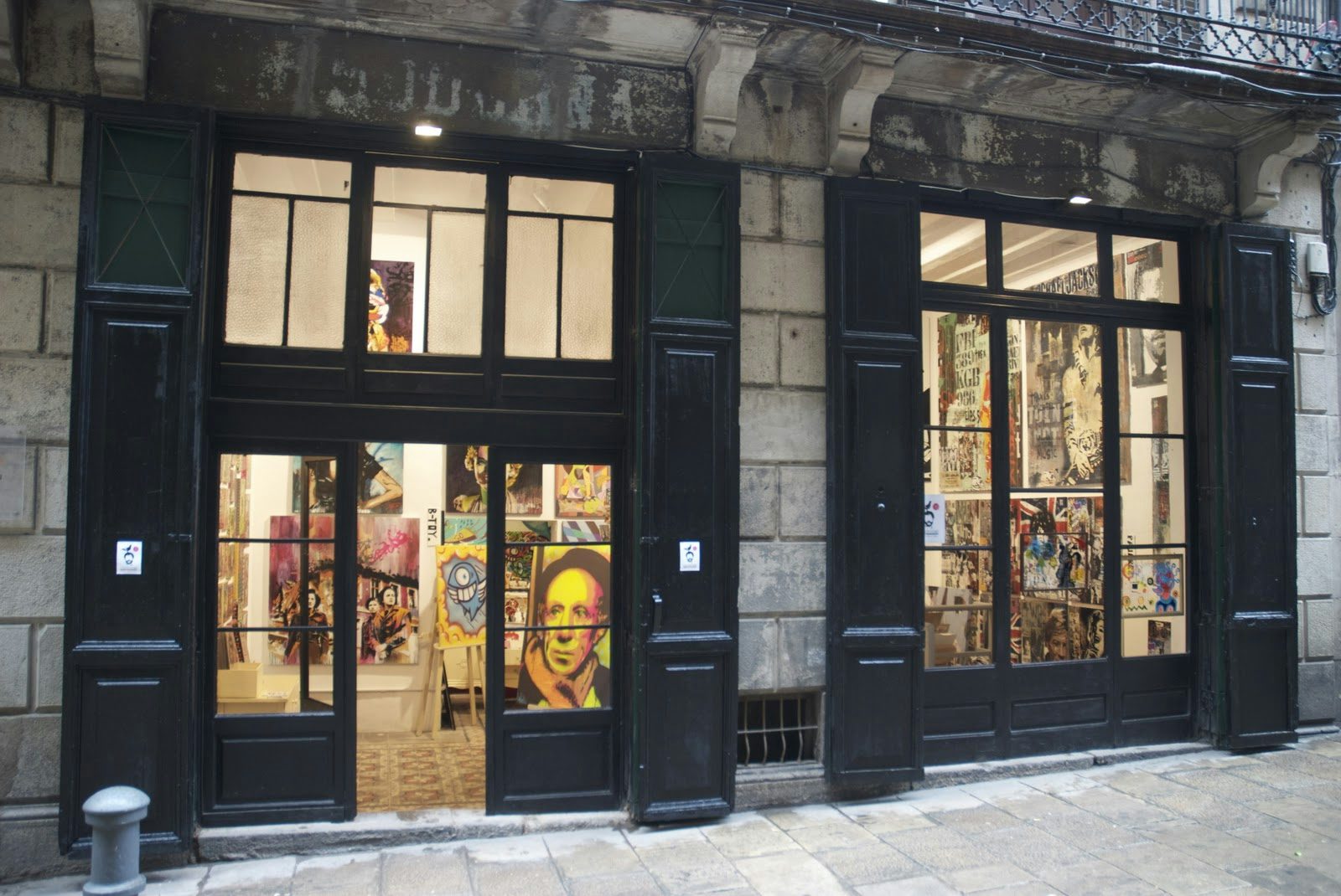 Base Elements Gallery – Barcelona